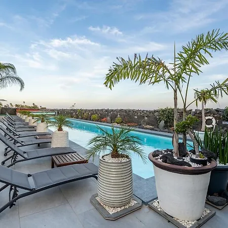 别墅 Exclusive Super-villa 12 Bed,11 Bath With Amazing Facilities, Sea And Mountain Views 蒂亚斯