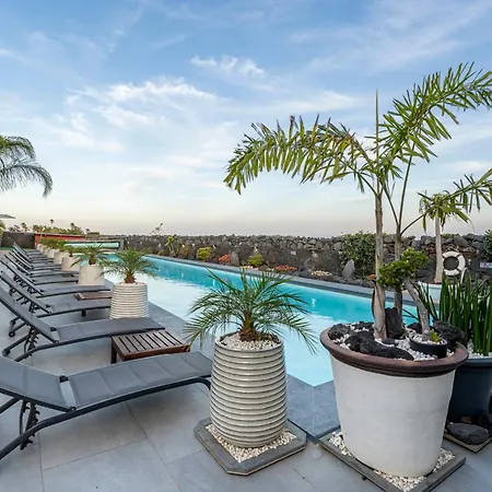 Exclusive Super-villa 12 Bed,11 Bath With Amazing Facilities, Sea And Mountain Views