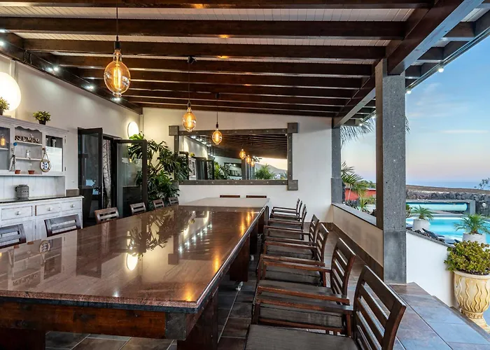 Exclusive Super-villa 12 Bed,11 Bath With Amazing Facilities, Sea And Mountain Views 티아즈