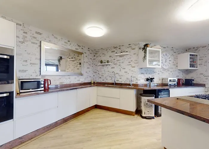 Villa Exclusive Super-villa 12 Bed,11 Bath With Amazing Facilities, Sea And Mountain Views Tías