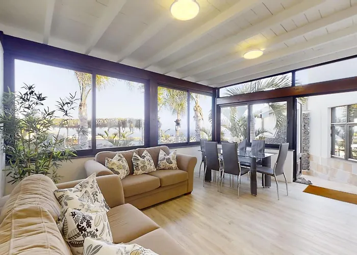 Exclusive Super-villa 12 Bed,11 Bath With Amazing Facilities, Sea And Mountain Views 빌라 *