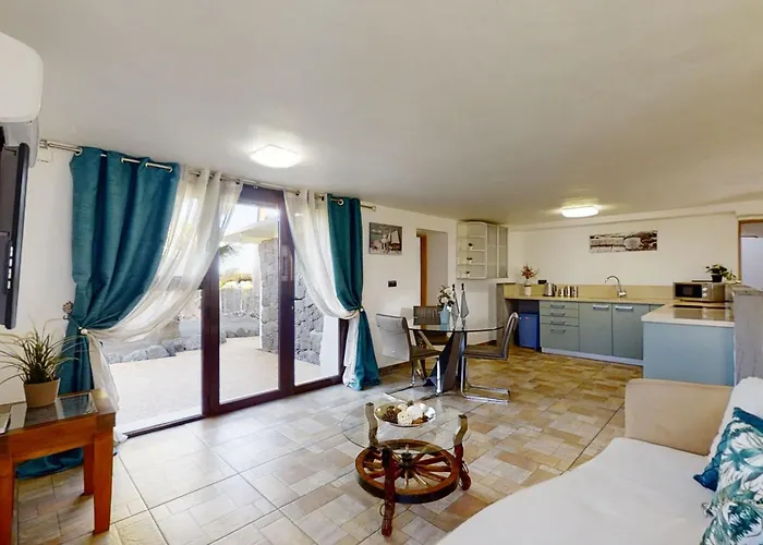 Exclusive Super-villa 12 Bed,11 Bath With Amazing Facilities, Sea And Mountain Views 빌라 *