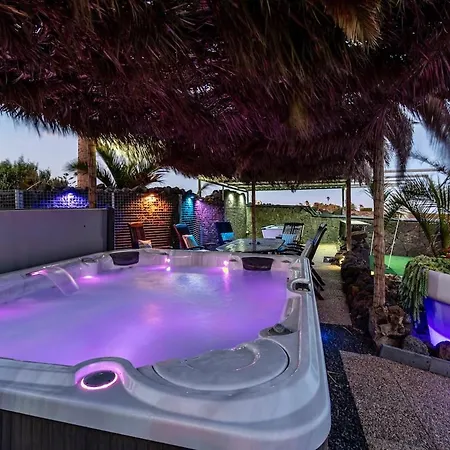 Exclusive Super-villa 12 Bed,11 Bath With Amazing Facilities, Sea And Mountain Views *