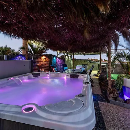 Villa Exclusive Super-Size Holiday Home - 12 Bed,11 Bath With Amazing Facilities, Sea And Mountain Views