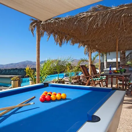 Villa Exclusive Super-Size Holiday Home - 12 Bed,11 Bath With Amazing Facilities, Sea And Mountain Views Tías