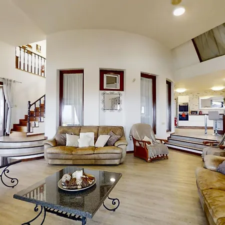 Exclusive Super-Size Holiday Home - 12 Bed,11 Bath With Amazing Facilities, Sea And Mountain Views Villa Tías
