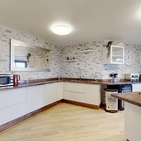 Villa Exclusive Super-Size Holiday Home - 12 Bed,11 Bath With Amazing Facilities, Sea And Mountain Views Tías