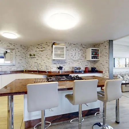 Villa Exclusive Super-Size Holiday Home - 12 Bed,11 Bath With Amazing Facilities, Sea And Mountain Views Tías