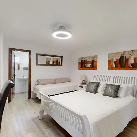 Exclusive Super-Size Holiday Home - 12 Bed,11 Bath With Amazing Facilities, Sea And Mountain Views Villa Tías