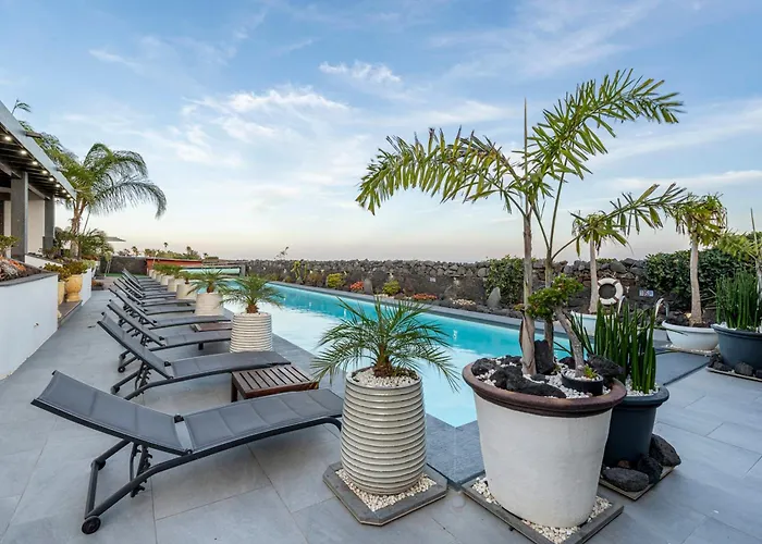 Exclusive Super-villa 12 Bed,11 Bath With Amazing Facilities, Sea And Mountain Views