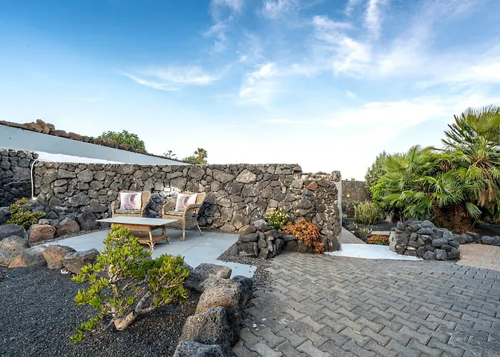 Exclusive Super-villa 12 Bed,11 Bath With Amazing Facilities, Sea And Mountain Views