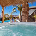 Willa Exclusive Super-villa 12 Bed,11 Bath With Amazing Facilities, Sea And Mountain Views